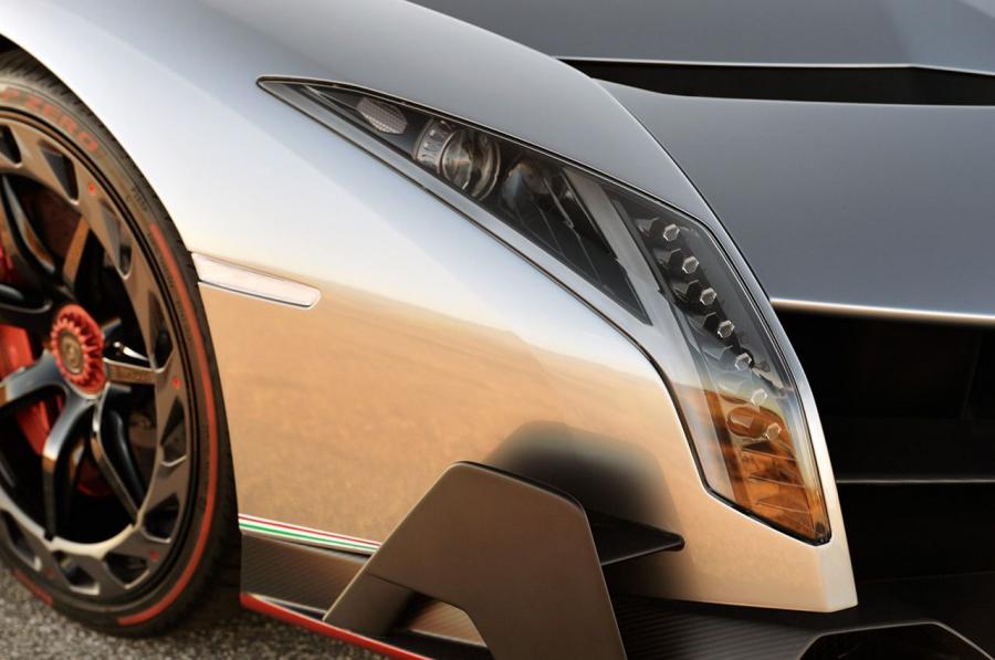  Lamborghini Veneno 2014 года  (фото 13 из 61)